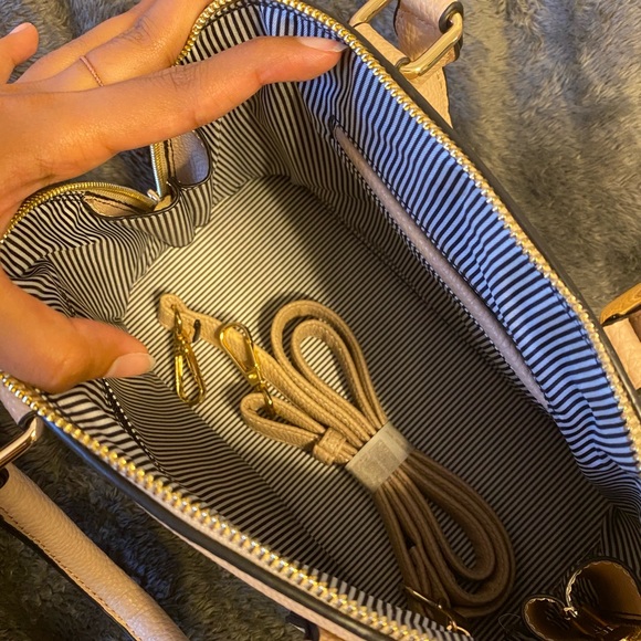 New Purse - Picture 6 of 8